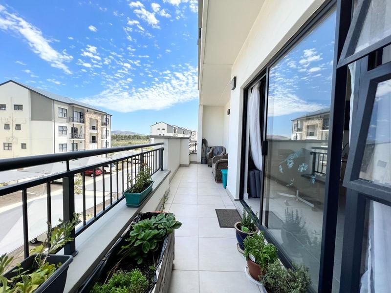To Let 1 Bedroom Property for Rent in Sandown Western Cape